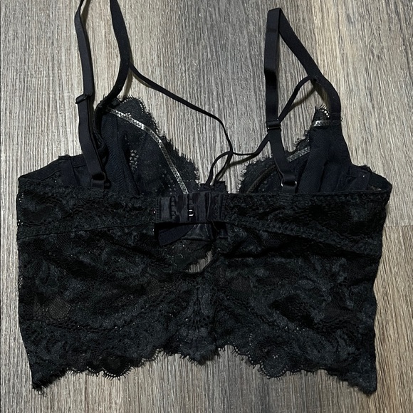 (24) La Senza lace bra - Picture 2 of 2